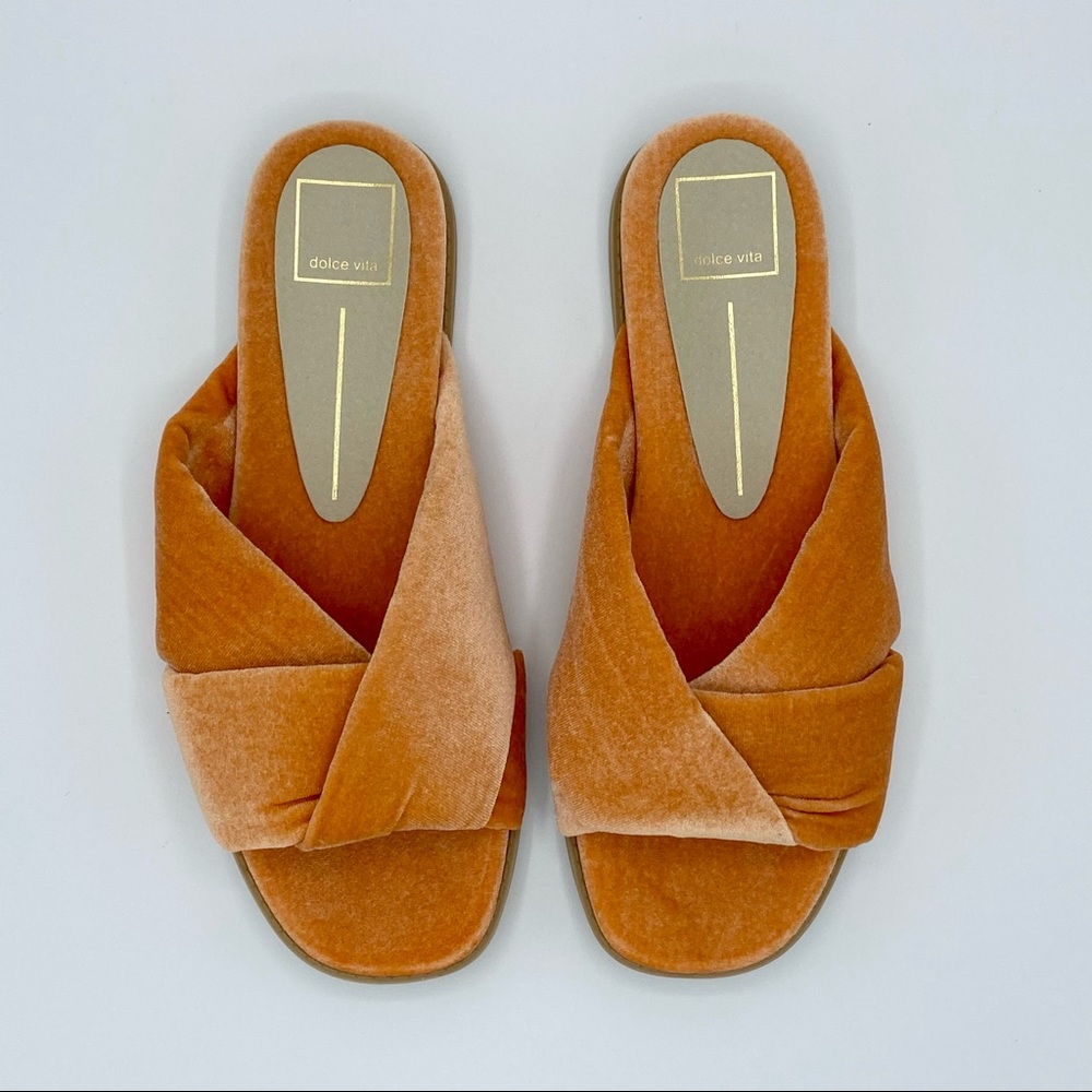 Dolce Vita Golda Knotted Blush Velvet Slipper - Picture 4 of 15